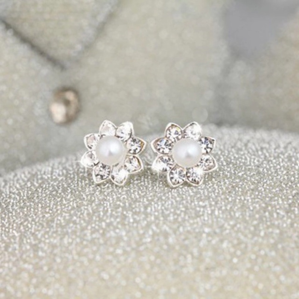 ๐๐๐ฒFIRM๐โBUNDLEโ๐4 DISCOUNT!๐๐PEARLY FLOWER - Picture 7 of 8